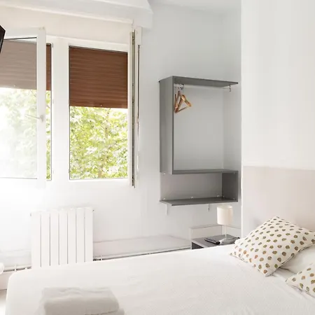 Arias Guest house
