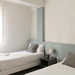 Arias *